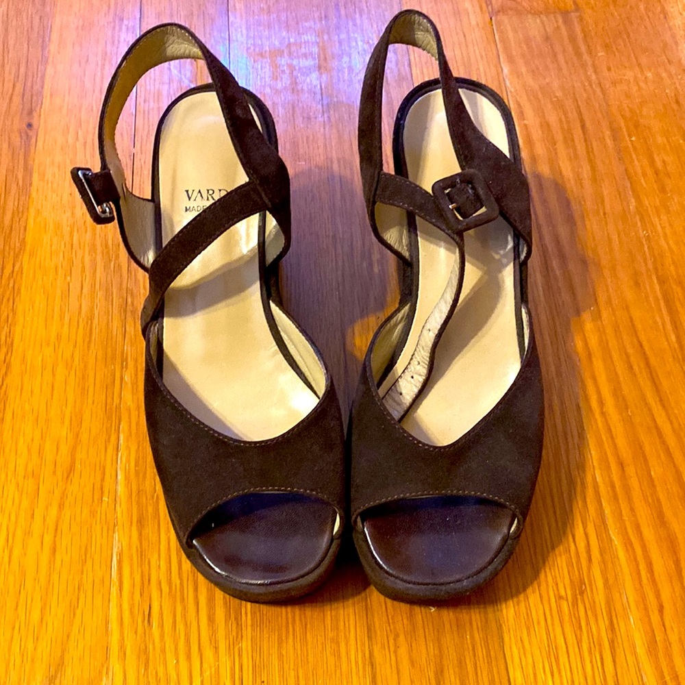 Perfect condition suede platform sandals